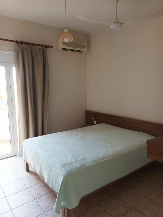 Cathrin Beach Apartments Stavrós Eksteriør billede